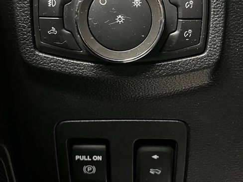 Used 2020 Ford F150 XLT w/ Equipment Group 302A Luxury AWD/4WD image 33