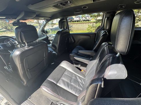 Used 2020 Dodge Grand Caravan GT FWD image 22