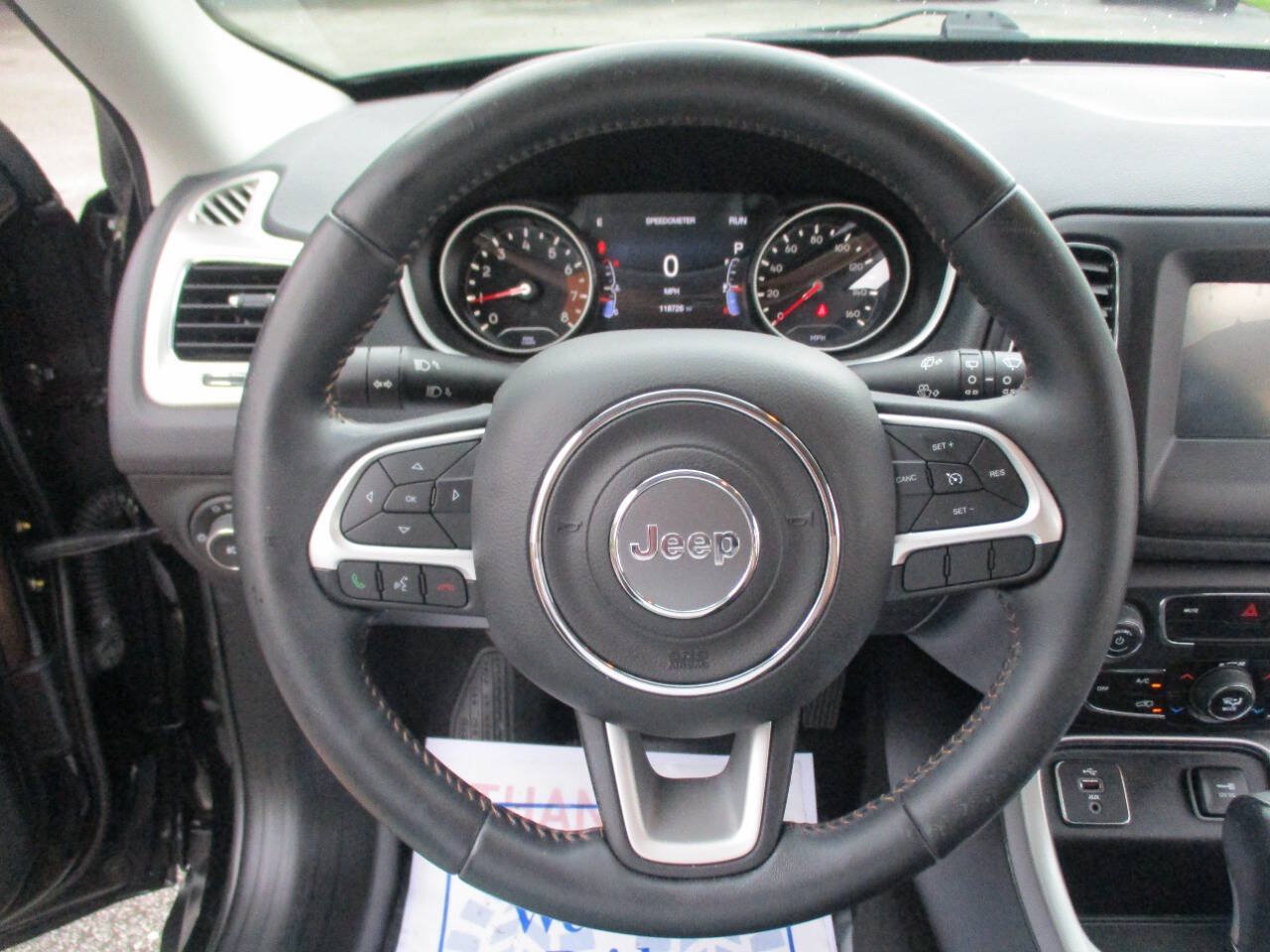 Used 2018 Jeep Compass Latitude w/ Popular Equipment Group FWD image 12