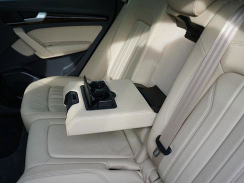 Used 2018 Audi Q5 2.0T Premium Plus image 30