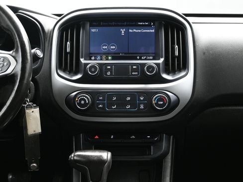 Used 2020 Chevrolet Colorado LT w/ LT Convenience Package image 17