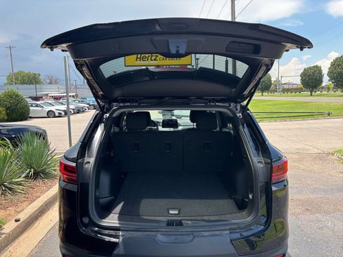 Used 2025 Chevrolet Blazer LT FWD image 32