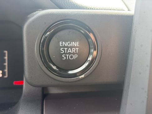 Used 2025 Toyota Tacoma SR5 RWD image 22