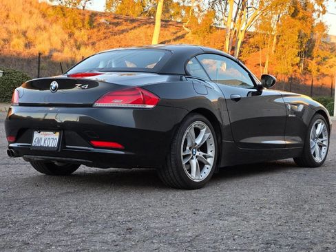 Used 2009 BMW Z4 sDrive30i image 12