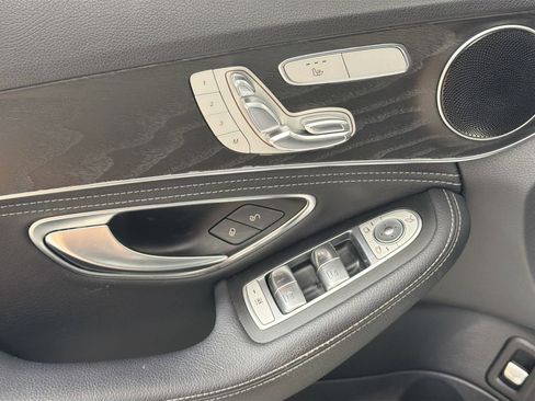Used 2016 Mercedes-Benz C 300 Sedan image 30