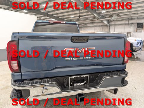 Used 2024 GMC Sierra 2500 Pro AWD/4WD image 4