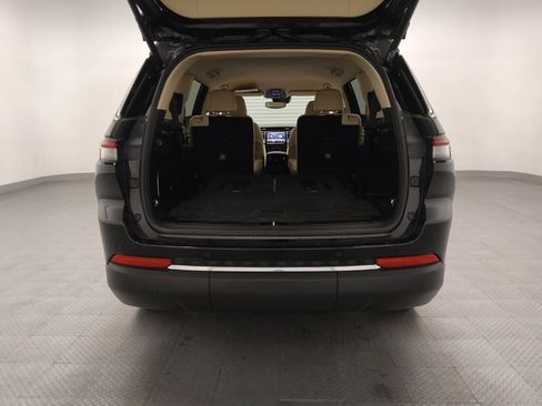 Used 2021 Jeep Grand Cherokee L Limited image 29