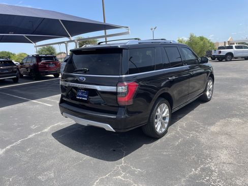 Used 2019 Ford Expedition Platinum RWD image 7