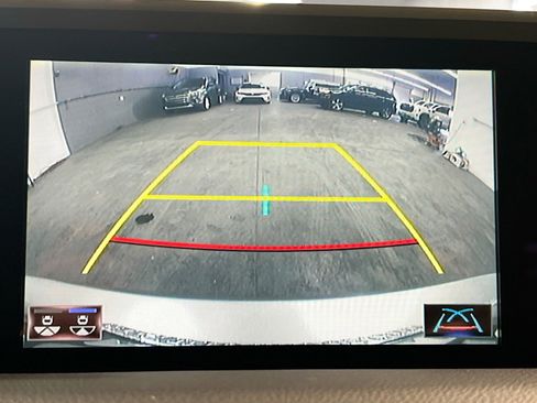 Used 2021 Lexus ES 350 w/ Premium Package image 9