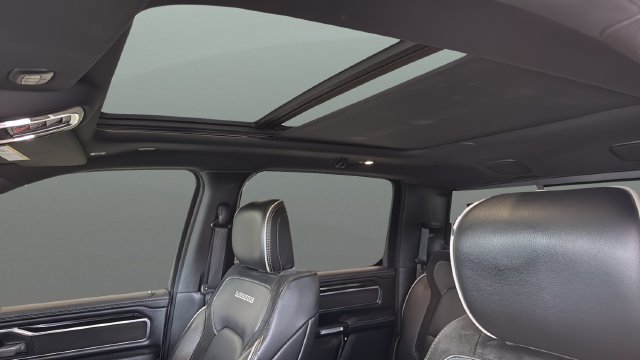 Used 2019 RAM 1500 Laramie AWD/4WD image 20