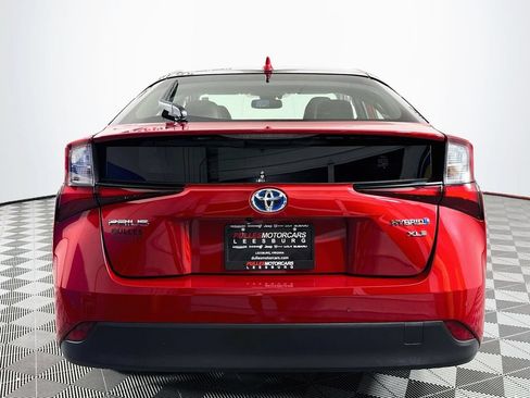 Used 2020 Toyota Prius XLE w/ Advanced Technology Package FWD image 6