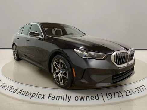 Used 2025 BMW i5 eDrive40i image 7