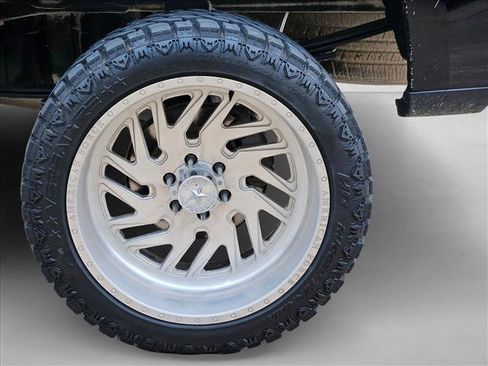 Used 2022 Chevrolet Silverado 1500 Custom AWD/4WD image 17
