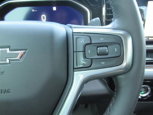 Used 2022 Chevrolet Silverado 1500 RST w/ Z71 Off-Road Package AWD/4WD image 24