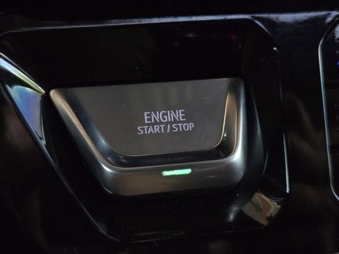 Used 2024 GMC Sierra 1500 AT4 w/ Technology Package AWD/4WD image 29