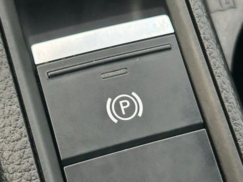 Used 2023 Audi Q3 2.0T Premium w/ Black Optic Sport Package image 54