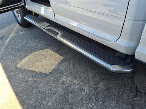 Used 2024 RAM 2500 Big Horn w/ Bed Utility Group image 22