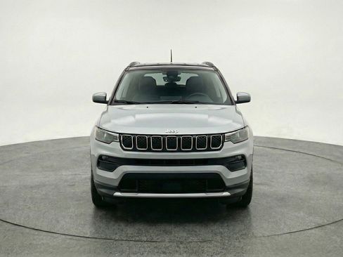 Used 2025 Jeep Compass Limited image 2