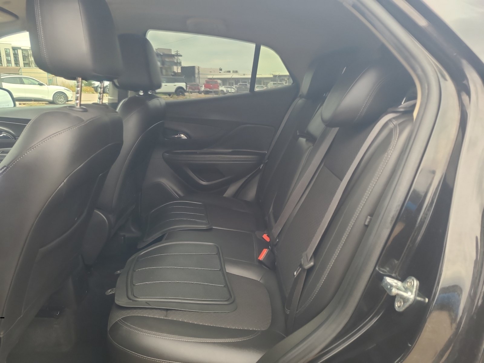 Used 2018 Buick Encore Preferred AWD/4WD image 17