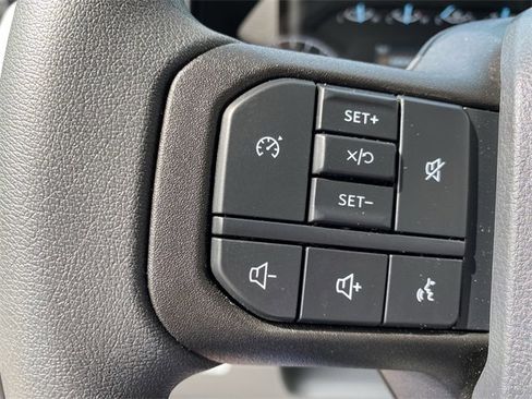 New 2025 Ford F250 XL w/ XL Chrome Package image 25