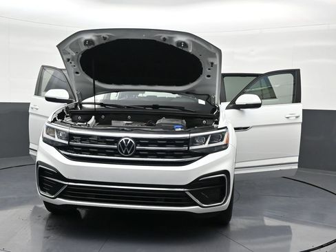 Used 2022 Volkswagen Atlas SEL R-Line image 36
