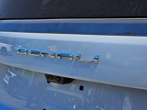 New 2026 GMC Yukon XL Denali Ultimate AWD/4WD image 13