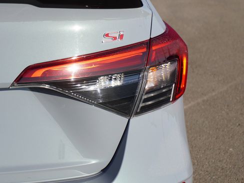 Used 2024 Honda Civic Si image 11