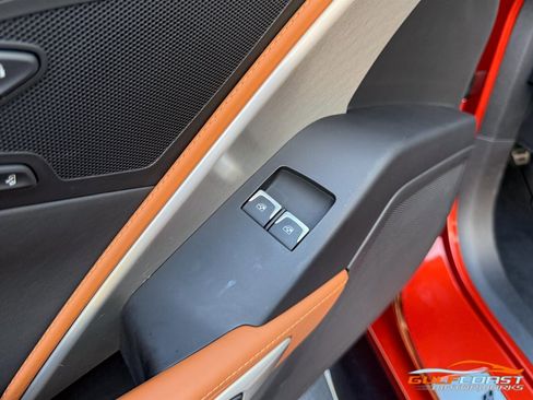 Used 2015 Chevrolet Corvette Z06 w/ 3LZ Preferred Equipment Group image 28