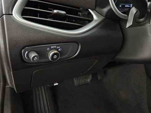 Used 2023 Chevrolet Malibu LT FWD image 21