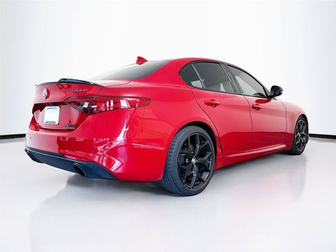 Used 2019 Alfa Romeo Giulia w/ Nero Edizione RWD image 20