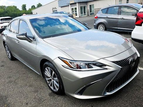 Used 2021 Lexus ES 350 w/ Premium Package FWD image 2