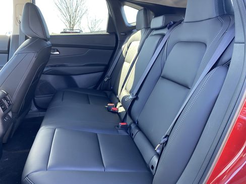 New 2025 Nissan Murano SL image 13