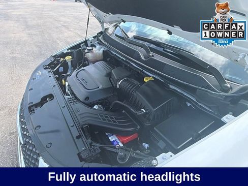 Used 2023 Chrysler Pacifica Touring-L FWD image 20