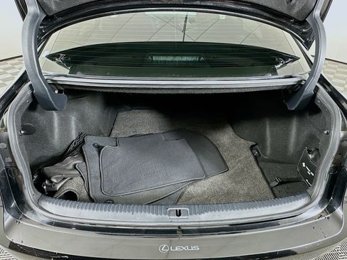 Used 2014 Lexus IS 250 4dr Sport Sdn Auto RWD image 28