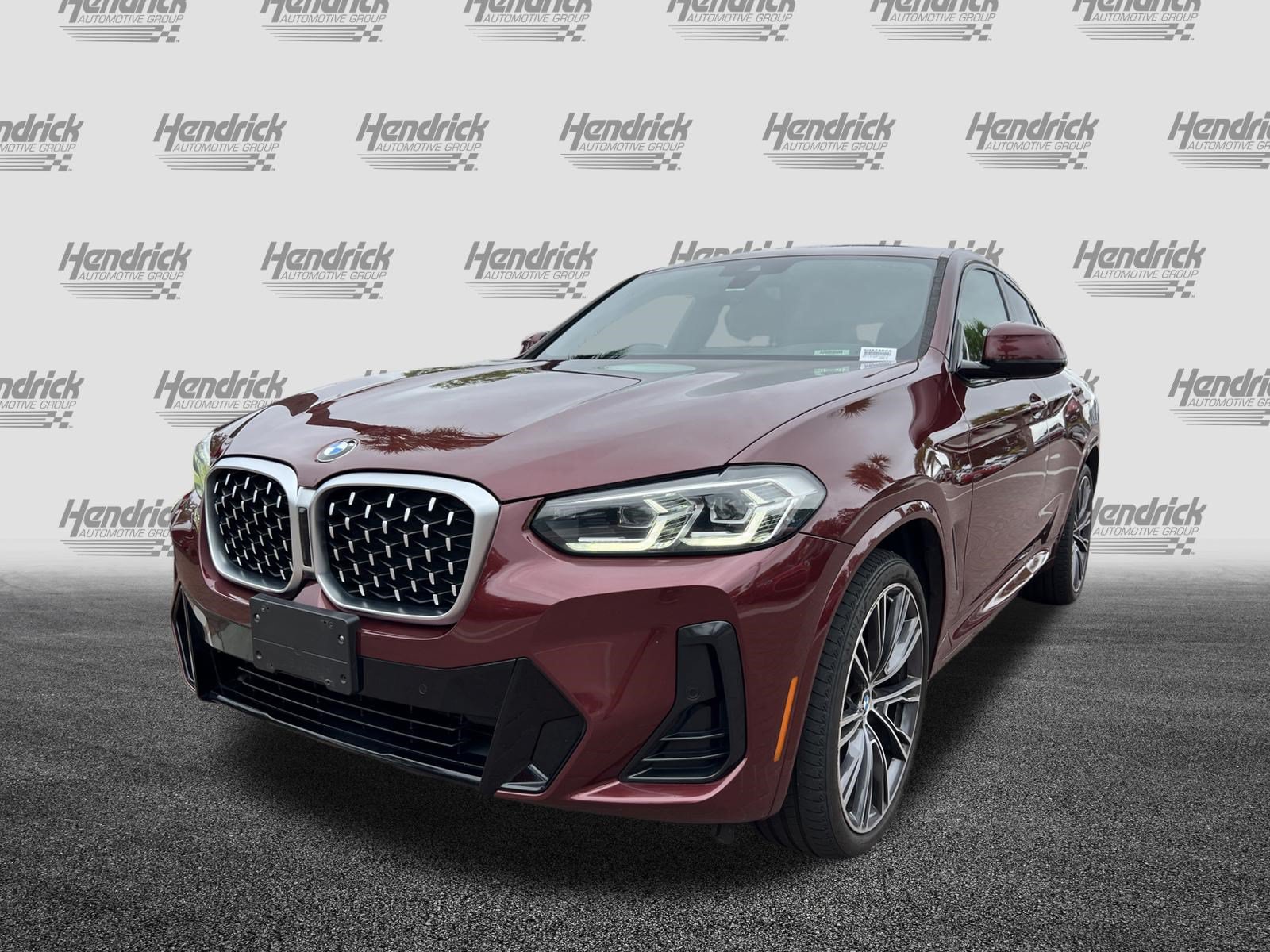Used 2022 BMW X4 xDrive30i w/ M Sport Package 2 AWD/4WD image 5