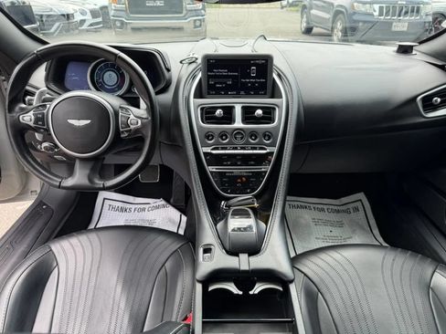 Used 2017 Aston Martin DB11 V12 RWD image 19