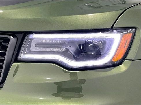 Used 2020 Jeep Grand Cherokee Trailhawk w/ Premium Lighting Group image 32