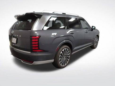Used 2026 Hyundai Palisade Calligraphy FWD image 5