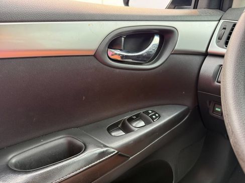 Used 2018 Nissan Sentra S FWD image 17