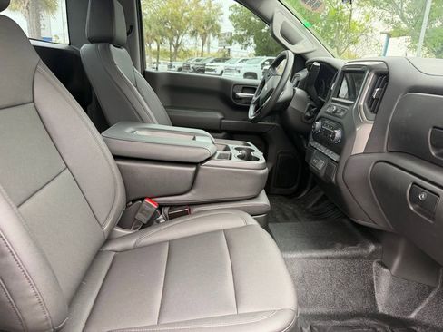 Used 2025 Chevrolet Silverado 1500 W/T image 11