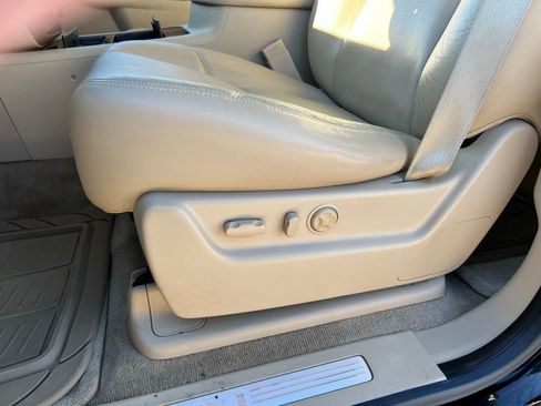 Used 2013 GMC Yukon XL Denali image 14