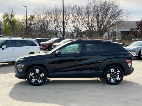 Used 2025 Hyundai Kona SEL image 7