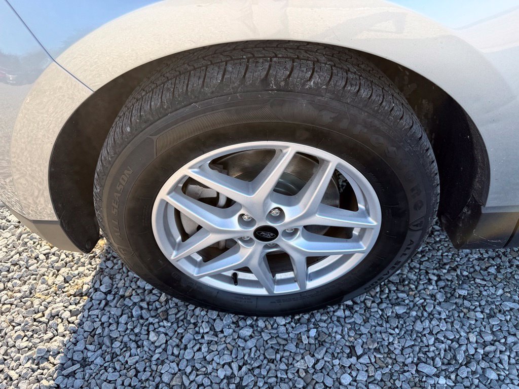 Used 2023 Ford Edge SEL AWD/4WD image 29