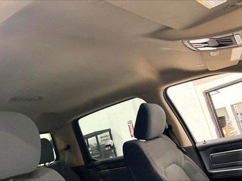 Used 2019 RAM 1500 Big Horn AWD/4WD image 23