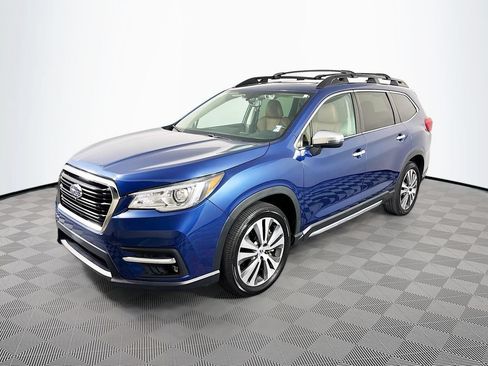 Used 2020 Subaru Ascent Touring w/ Popular Package #3 AWD/4WD image 3