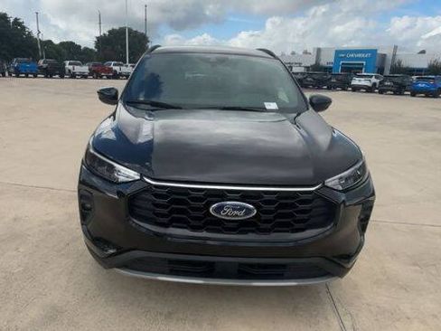 Used 2025 Ford Escape ST-Line Select AWD/4WD image 3