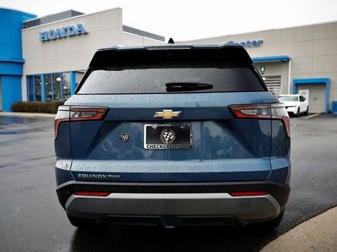 Used 2025 Chevrolet Equinox LT w/ Convenience Package II image 10