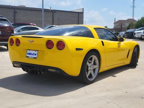 Used 2007 Chevrolet Corvette Coupe RWD image 4
