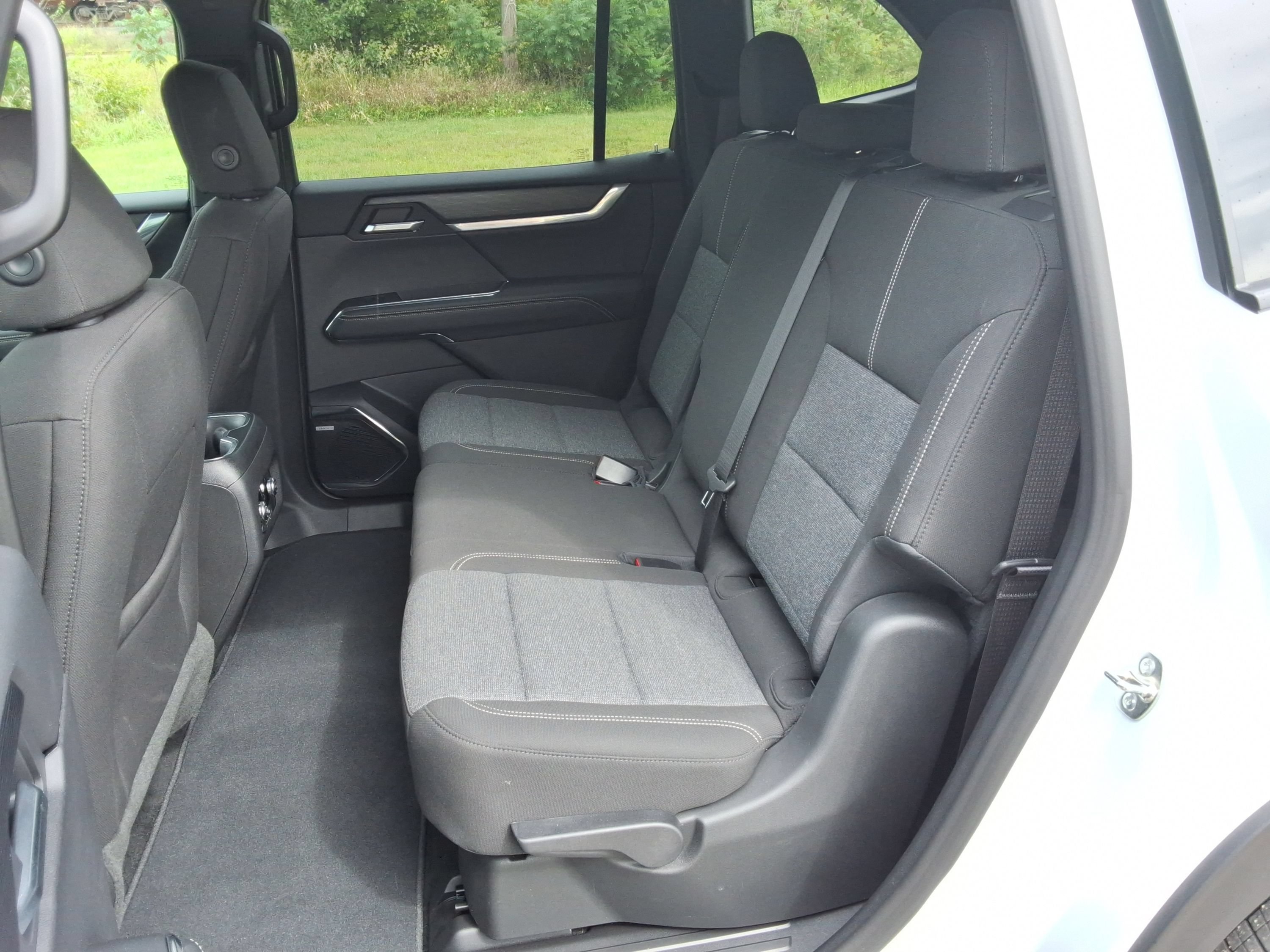 Used 2026 GMC Acadia Elevation FWD image 33