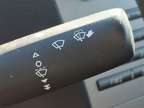 Used 2009 Toyota Yaris image 23